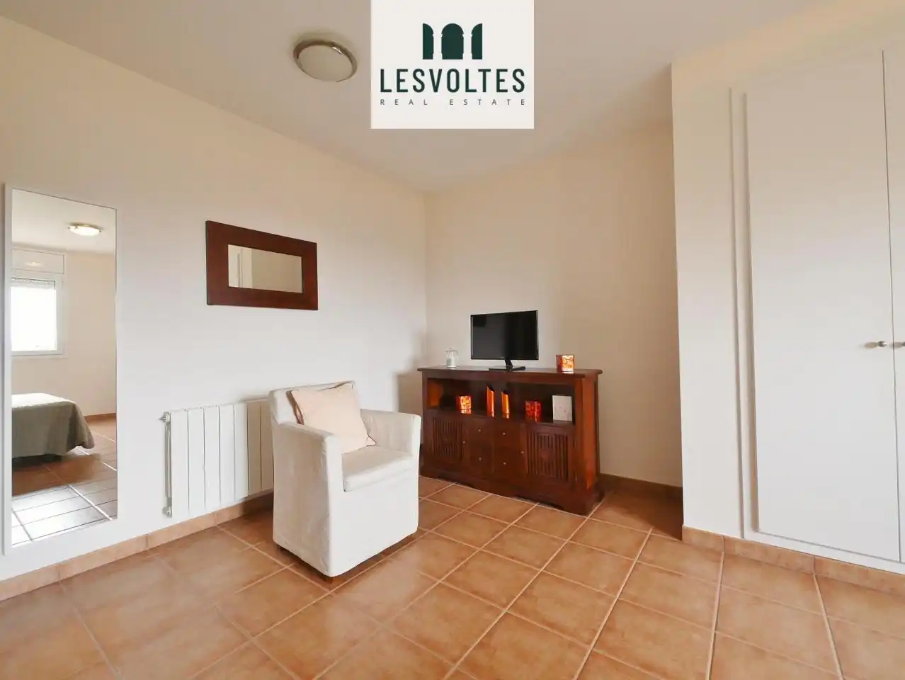 Wohnzimmer von Einfamilien-Reihenhaus zum Verkauf in Palafrugell mit Heizung, Privatgarten und Terrasse