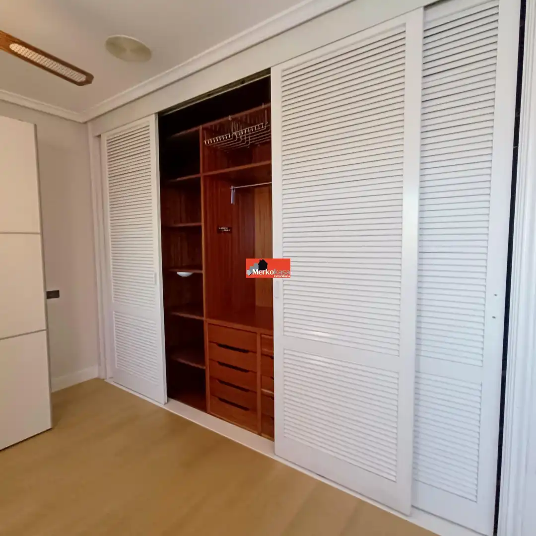 Habitación de Dúplex de alquiler en Lugo con Calefacción, Terraza y Trastero