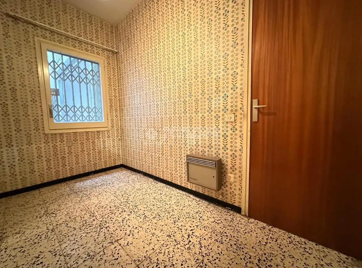 Schlafzimmer von Wohnung zum Verkauf in Barcelona mit Heizung und Balkon
