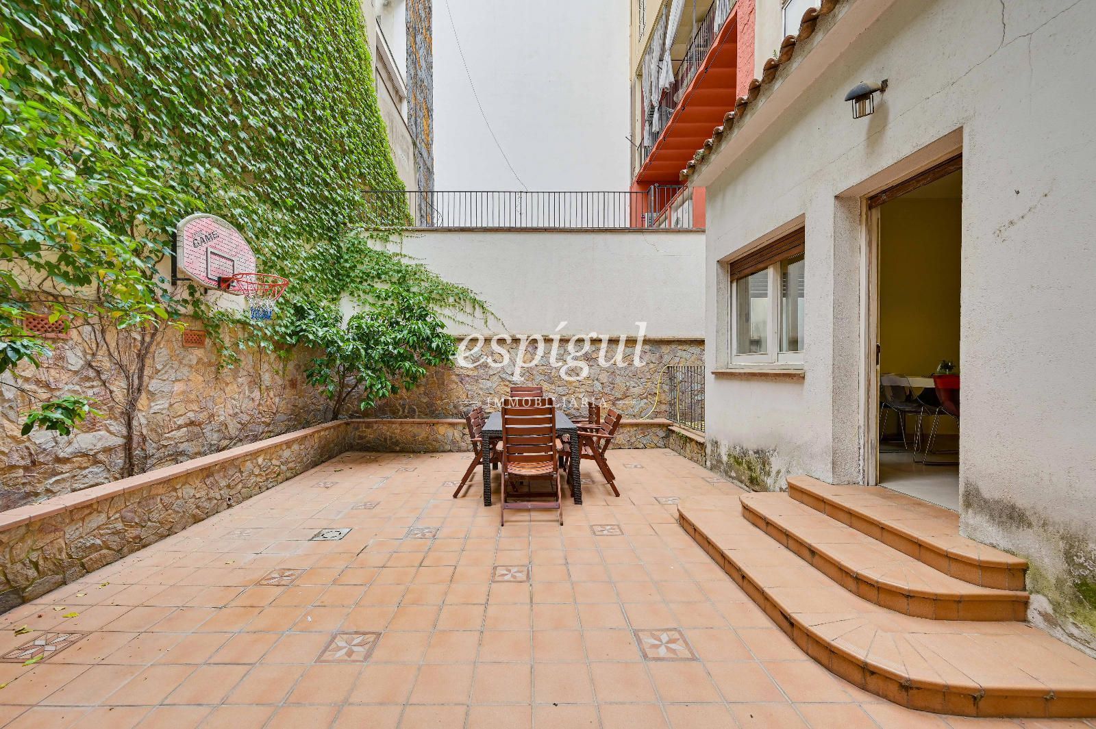 Terrassa de Pis en venda en Girona Capital amb Calefacció, Terrassa i Moblat