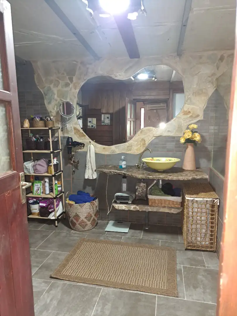 Bany de Finca rústica en venda en Dos Hermanas amb Aire condicionat, Jardí privat i Moblat