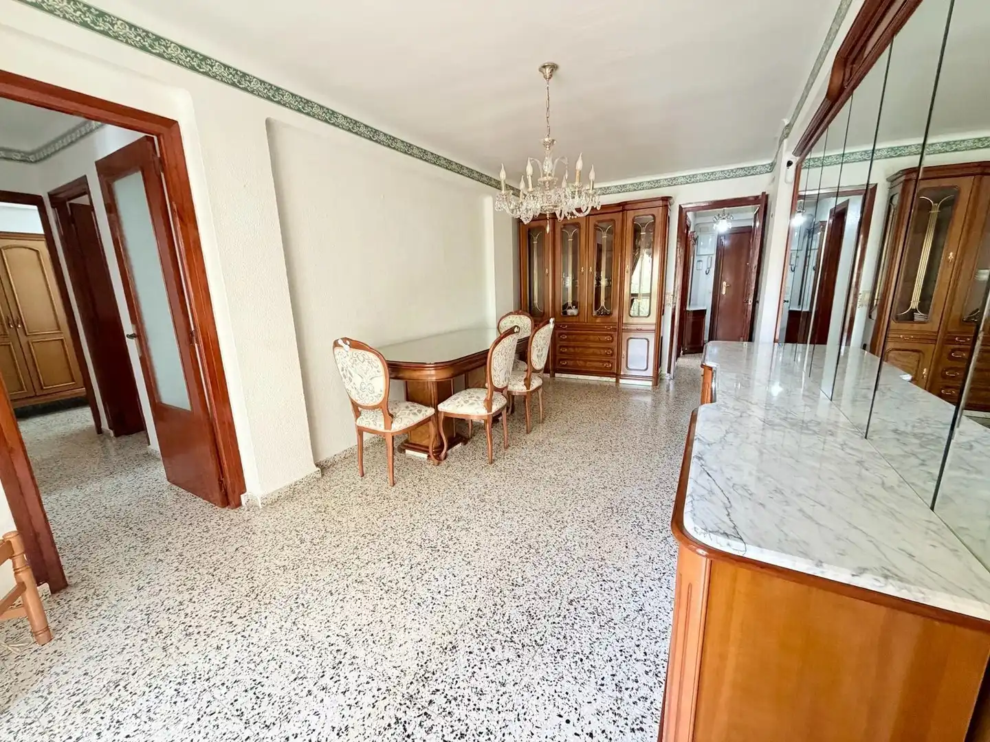 Comedor de Piso en venta en Málaga con Aire acondicionado, Terraza y Amueblado