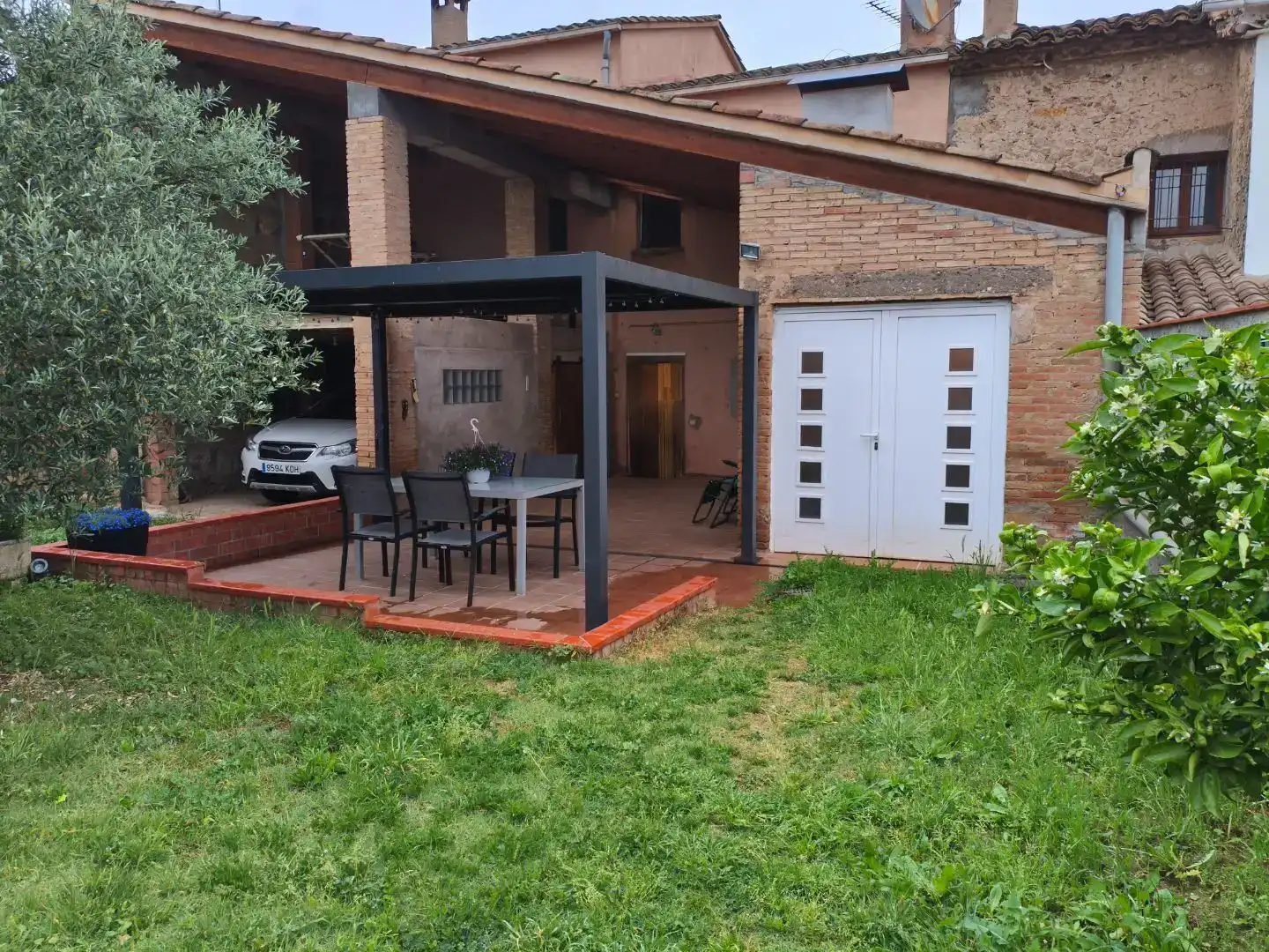Terraza de Casa adosada en venta en Banyoles con Aire acondicionado y Jardín privado