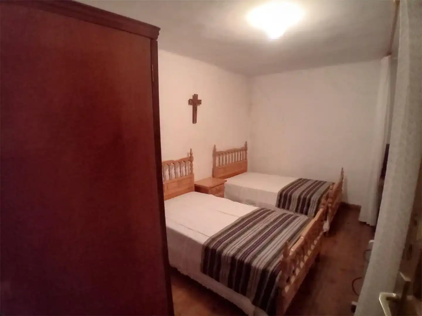Dormitori de Casa adosada en venda en Cabrejas del Pinar amb Traster, Moblat i Balcó