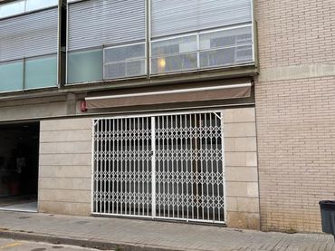 Locale commerciale in affitto a Banyoles