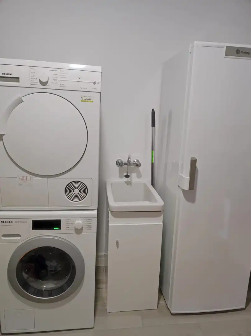 Badezimmer von Wohnung zum Verkauf in Monzón mit Klimaanlage, Heizung und Möbliert
