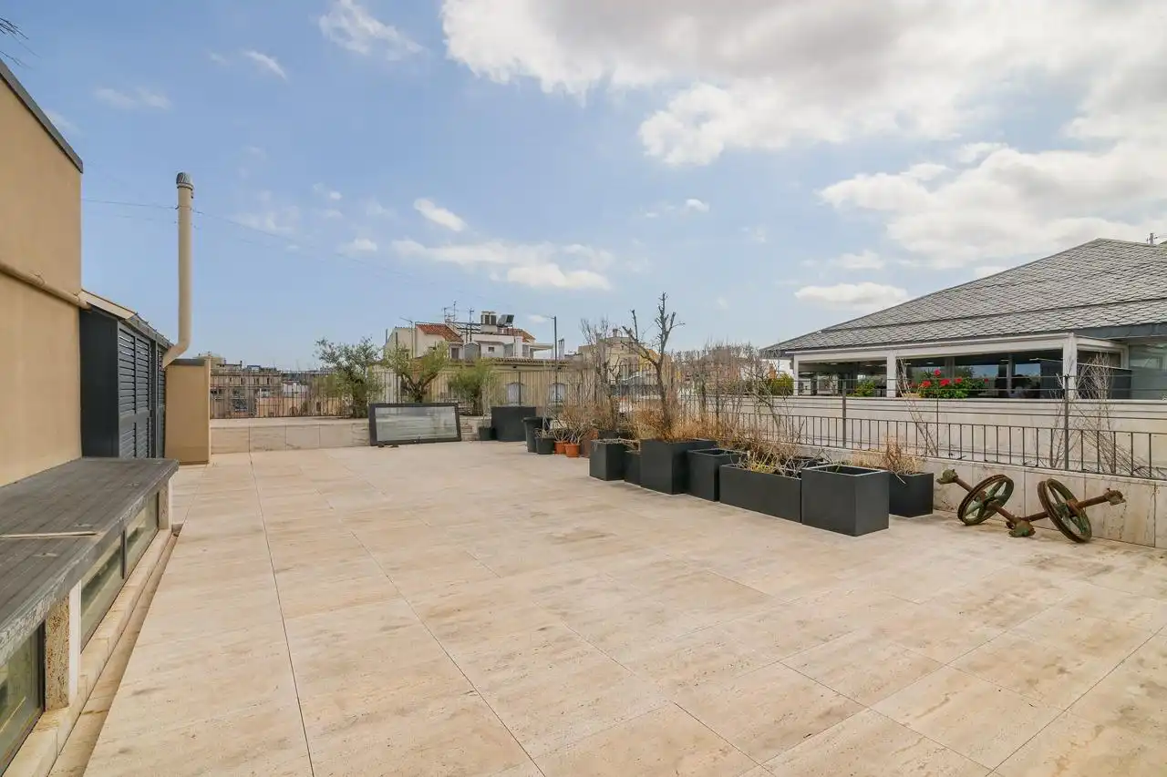 Terrasse von Dachboden zum Verkauf in Barcelona mit Klimaanlage, Heizung und Terrasse