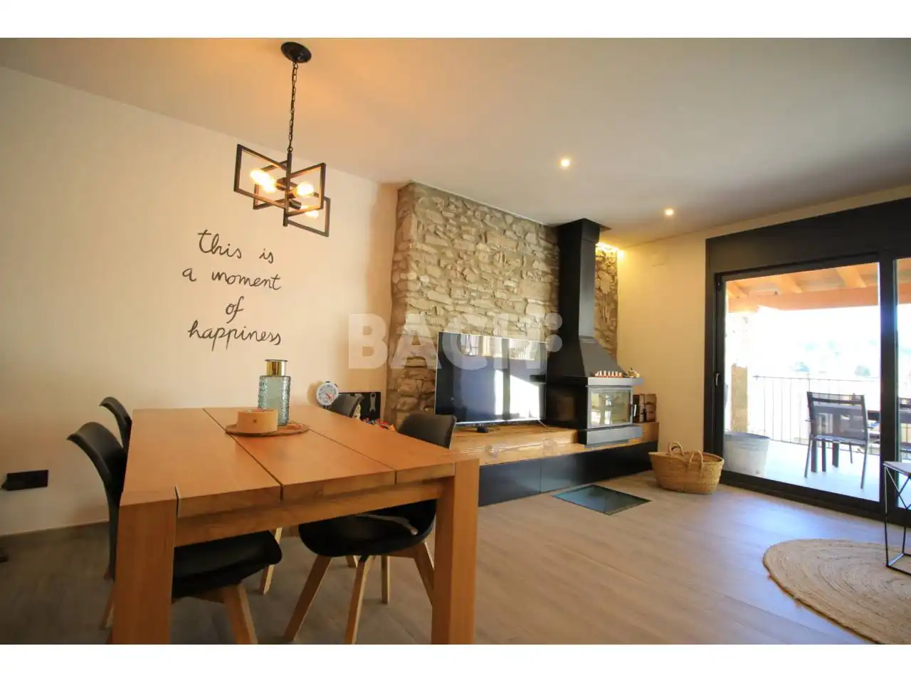 Sala de estar de Casa o chalet de alquiler en Oristà con Calefacción, Jardín privado y Parquet
