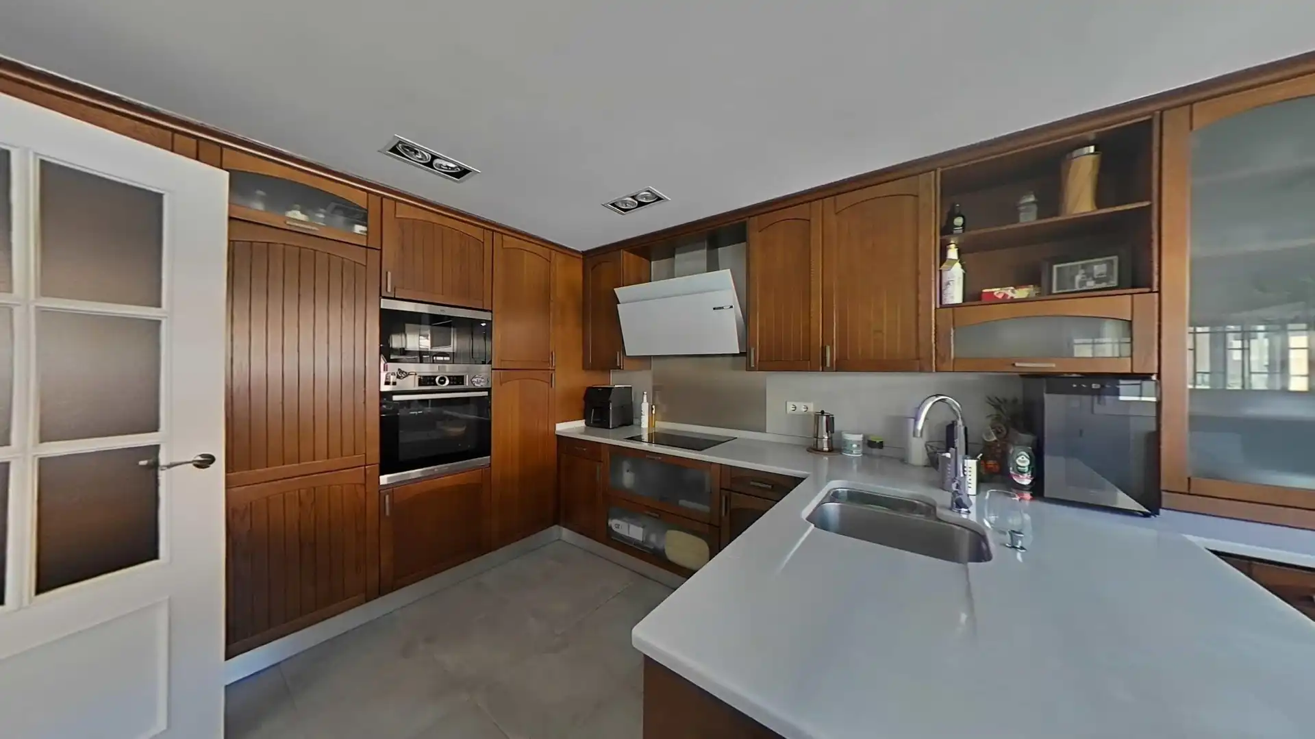 Kitchen of Detached homes for sale in Alcorcón  with Air Conditioner, Heating and Private garden