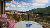 Vista exterior de Casa adosada en venda en Premià de Dalt amb Aire condicionat, Terrassa i Traster