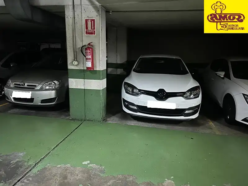 Aparcament amb ascensor en venda a Rúa de Eduardo Pondal, imagen 3