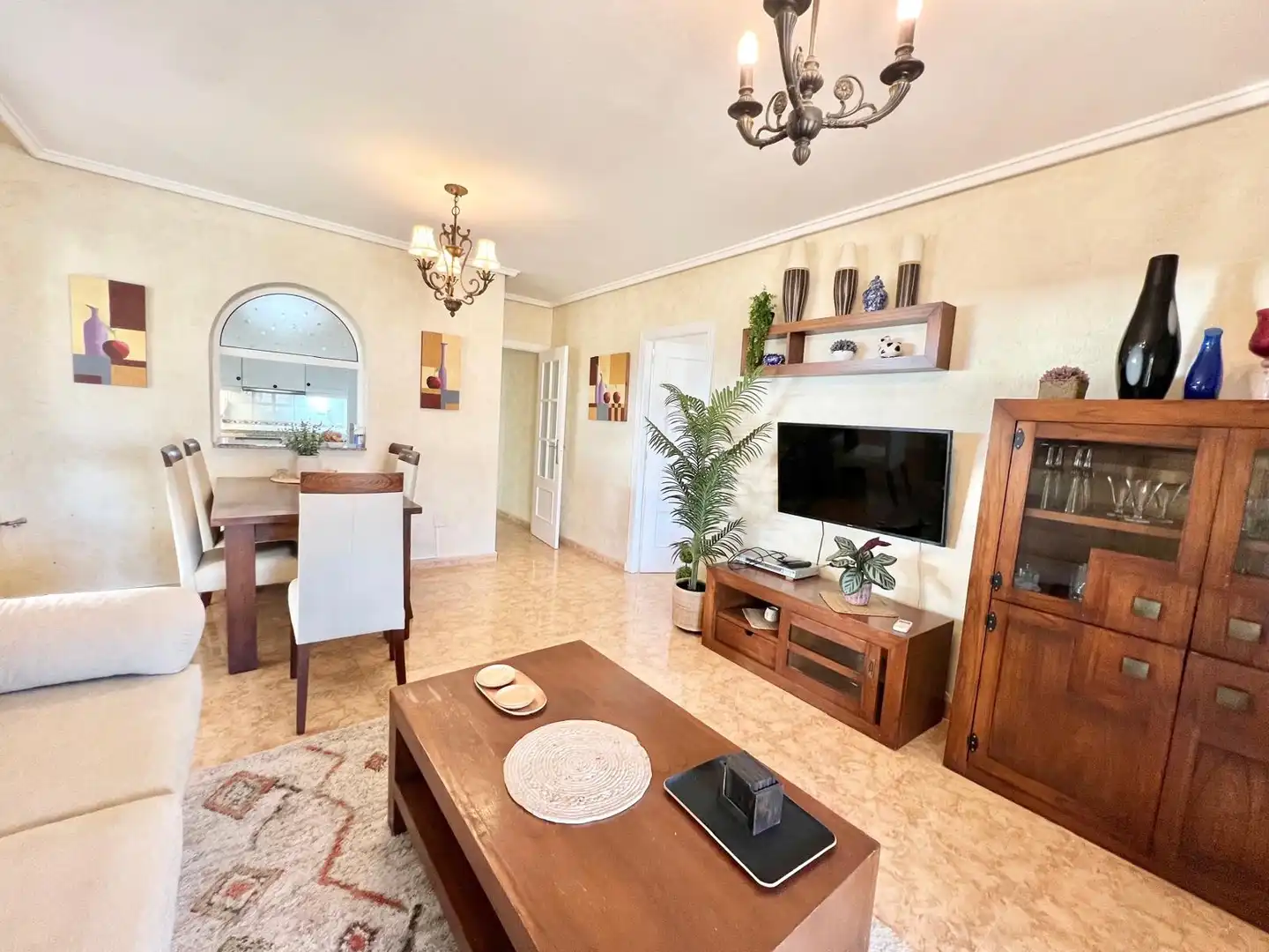 Sala de estar de Ático de alquiler en Torrevieja con Aire acondicionado, Calefacción y Terraza