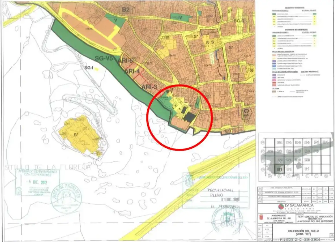 Edificio en venta en Almodóvar del Río con Piscina comunitaria