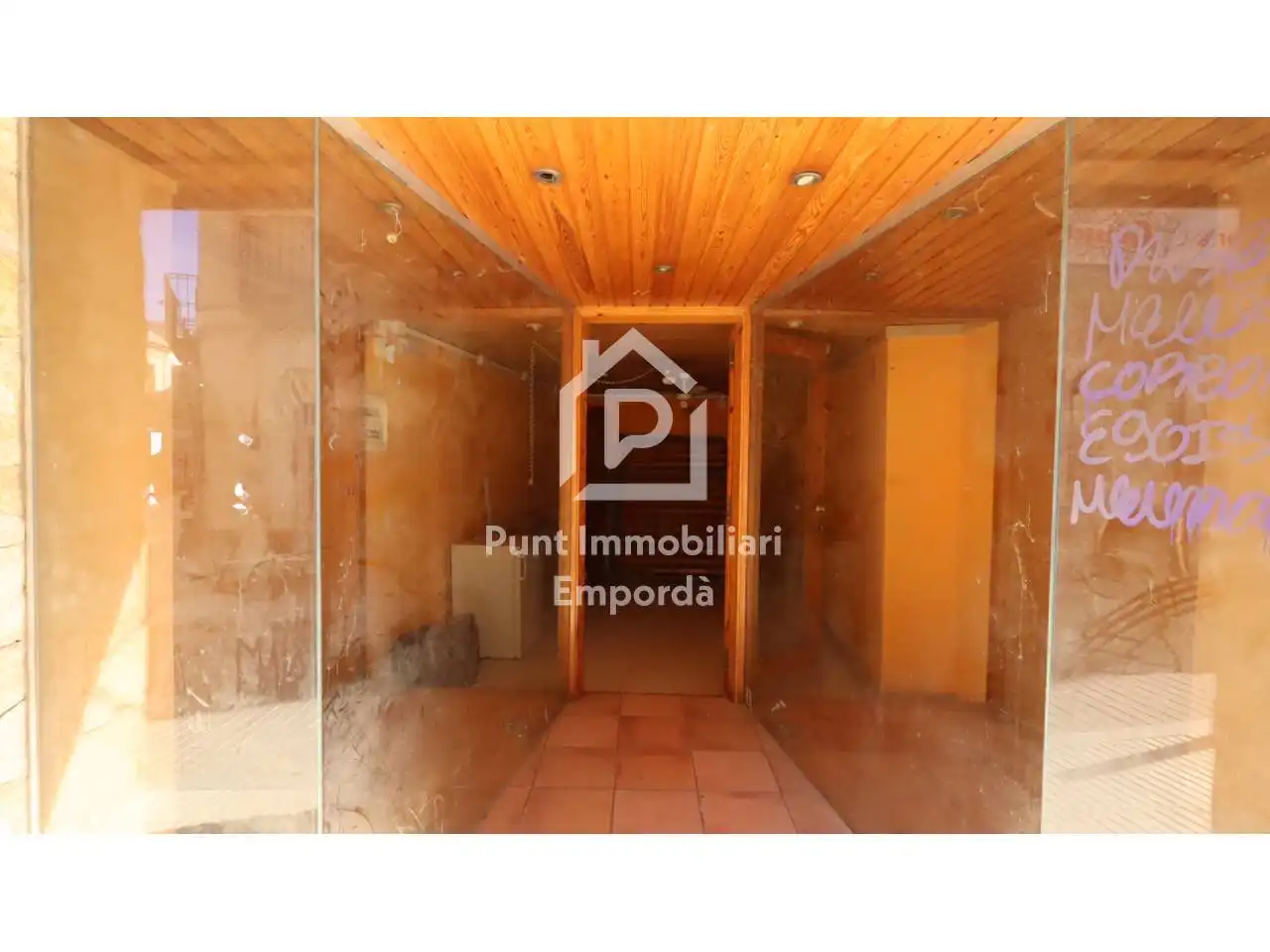 Edificio en venta en Llançà