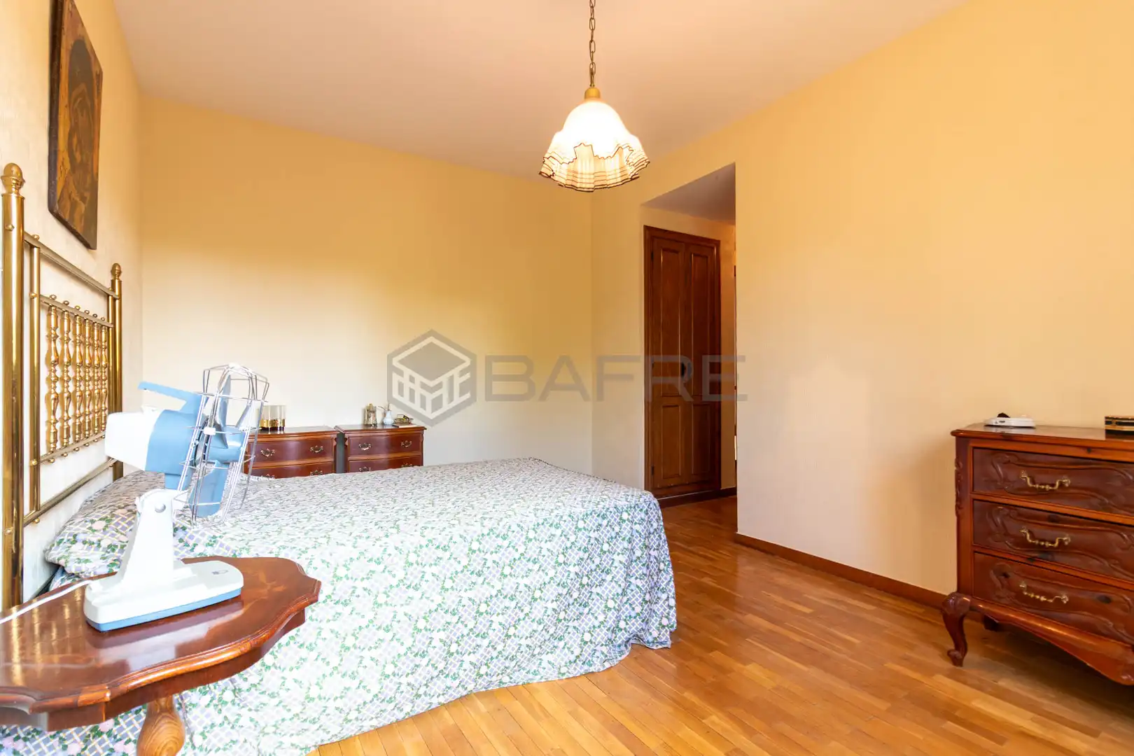 Dormitori de Casa o xalet en venda en Torrelodones amb Calefacció, Jardí privat i Parquet