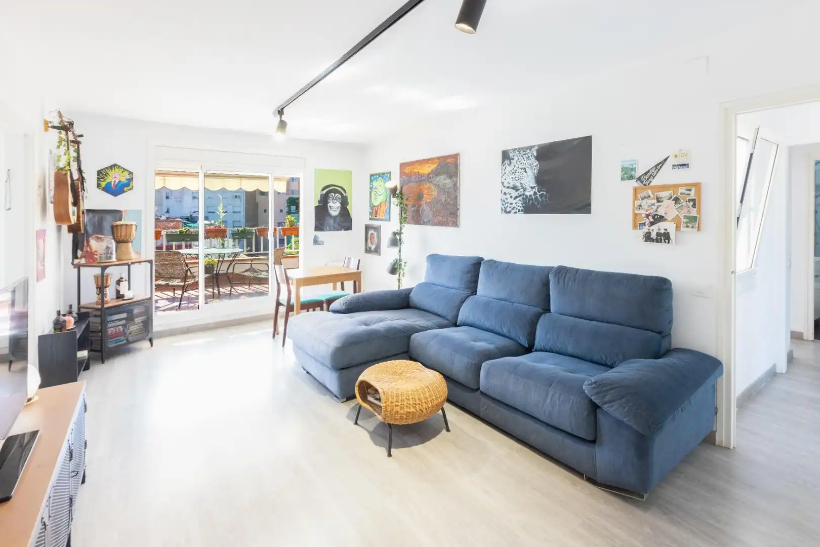 Sala de estar de Ático en venta en Barcelona con Calefacción, Parquet y Terraza
