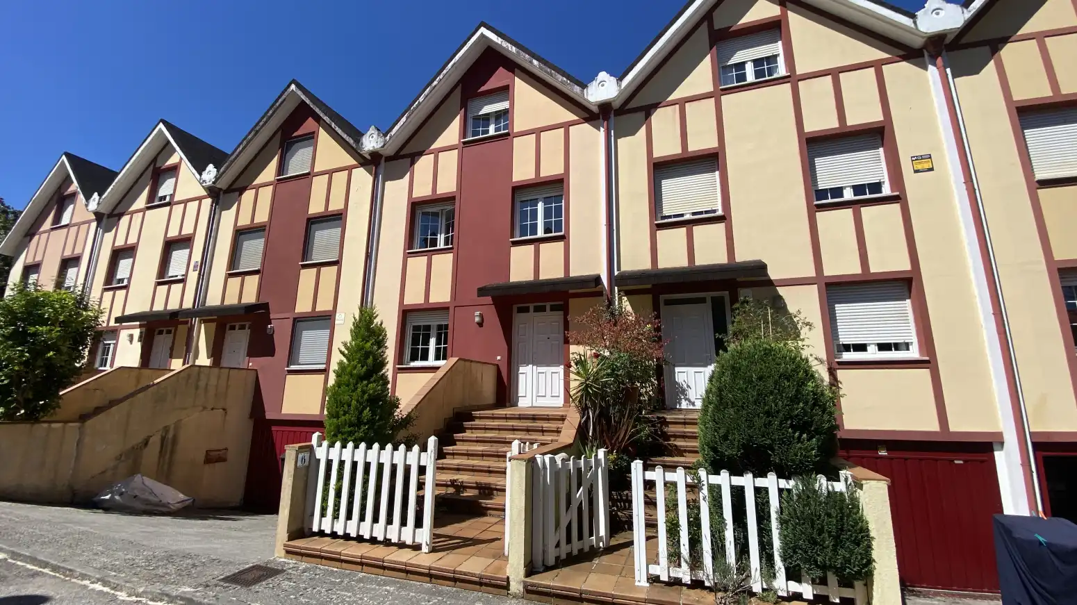 Exterior view of Detached homes for sale in Medio Cudeyo  with Heating and Private garden