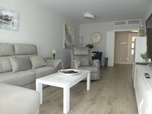 Living room of Flat for rent in Torremolinos  with Air Conditioner, Parquet flooring and Terrace