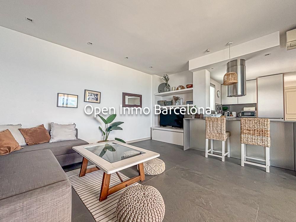 Living room of Flat for sale in Sitges  with Air Conditioner and Terrace