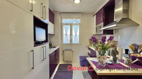 Foto 2 de Piso en venta en Avenida Da Hispanidade, O Castro, Vigo