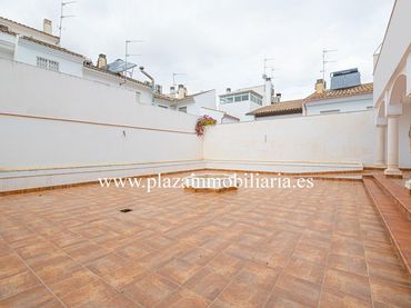 Casa con balcone in vendita a El Valle