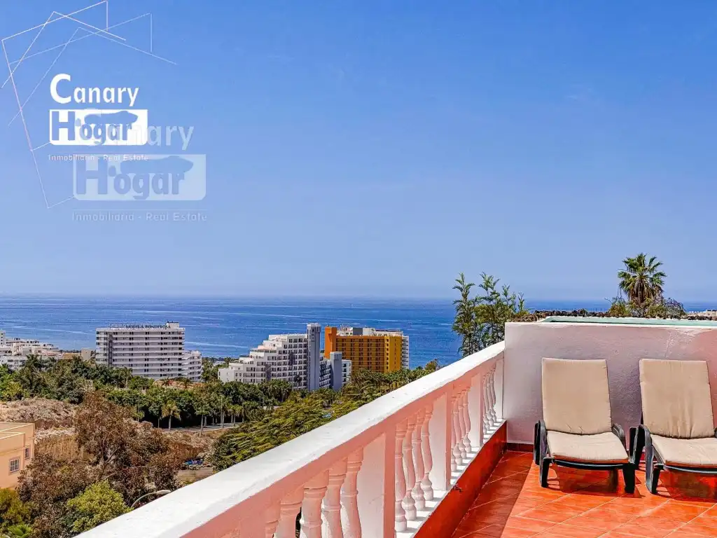 Detached house with pool for sale in Calle de Finlandia, imagen 6