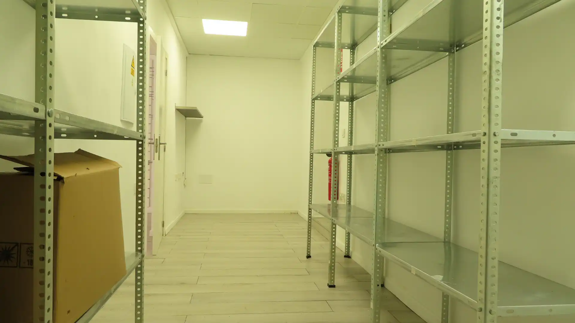 Commercial properties for rent in Cartagena  with Air Conditioner and Heating