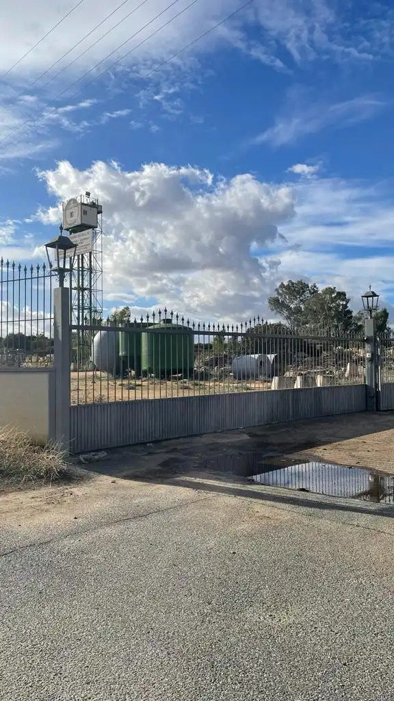Exterior view of Industrial land for sale in Alcalá de Guadaira