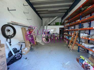 Nau industrial en venda a Urbi