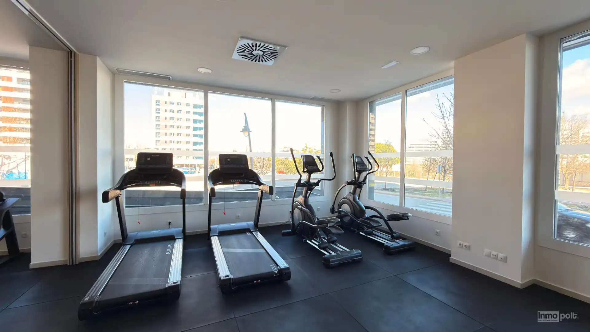 Habitación de Apartamento de alquiler en Tres Cantos con Aire acondicionado, Calefacción y Terraza