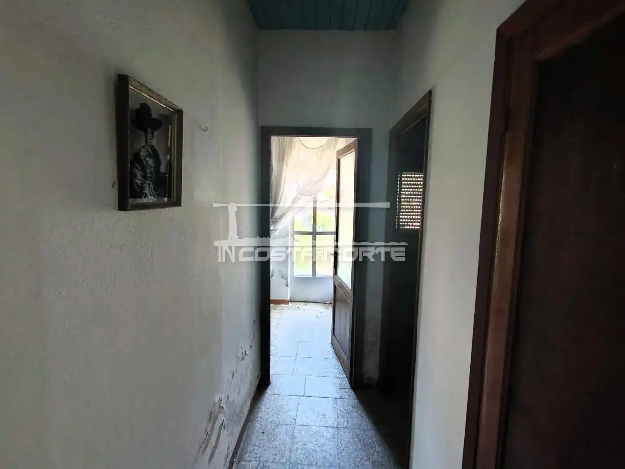 Houses for sale in Cee  with Heating