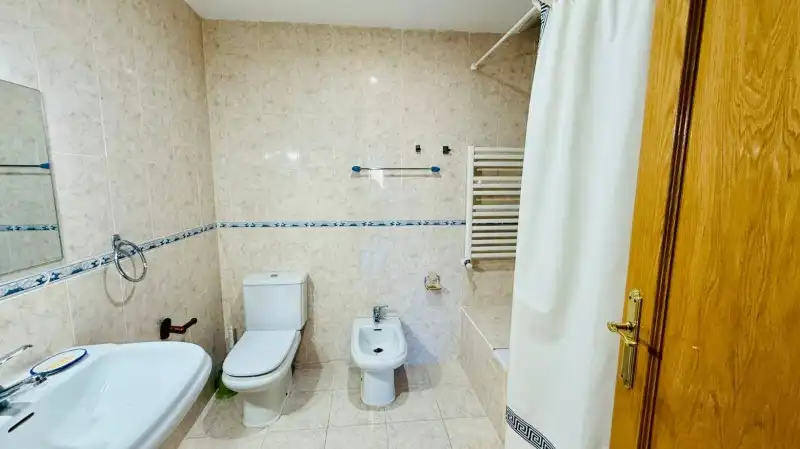 Baño de Dúplex en venta en El Espinar con Calefacción, Jardín privado y Terraza