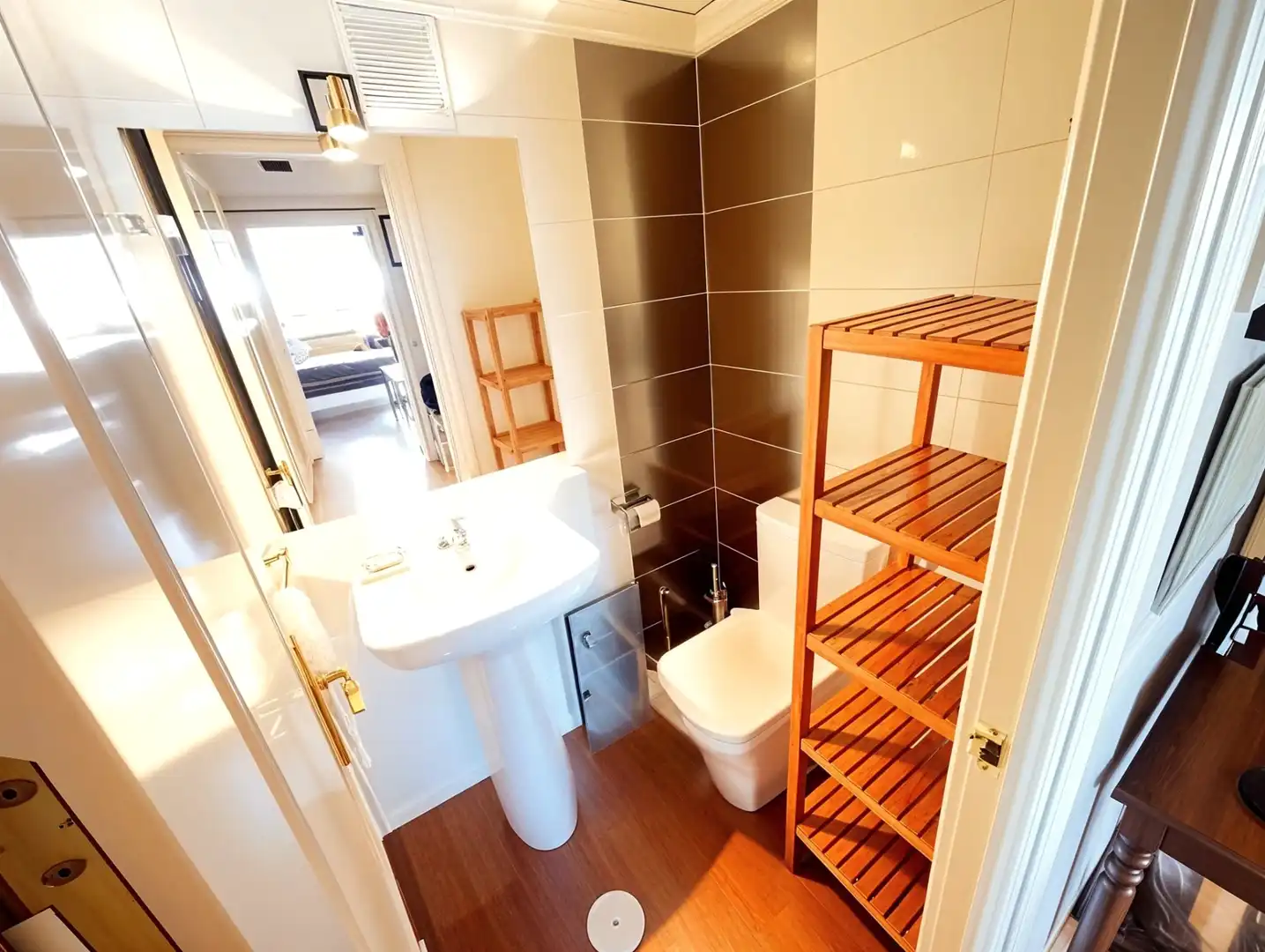 Bathroom of Flat for sale in Guadalajara  with Air Conditioner and Heating