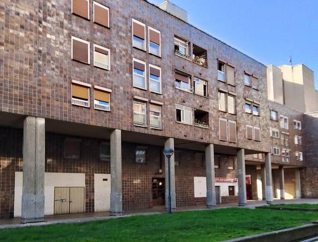 Local comercial en Venta en Antonio Machado Kalea, 30 en Sansomendi