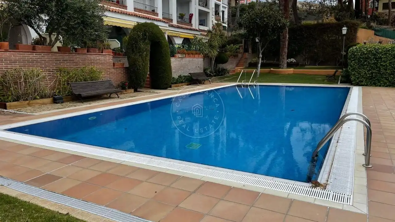 Appartamento con piscina in vendita a Fenals, imagen 25