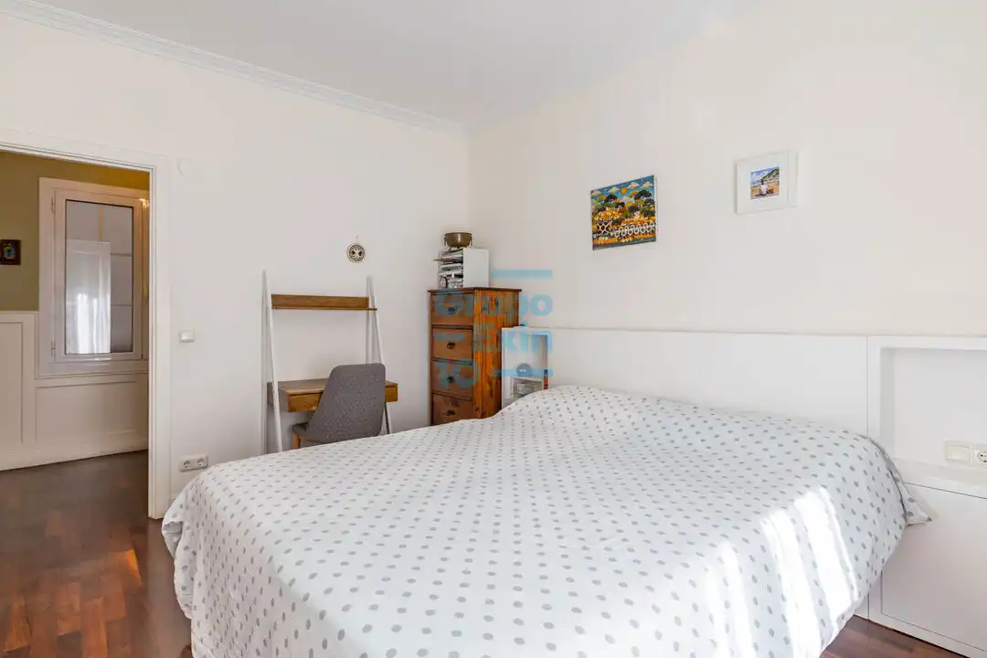 Habitación de Piso en venta en Donostia - San Sebastián  con Calefacción