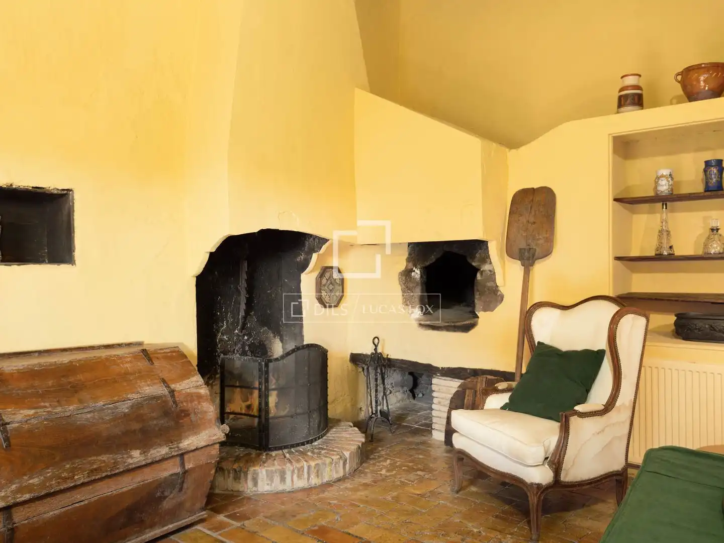 Sala de estar de Finca rústica en venta en Sant Mori con Calefacción, Jardín privado y Terraza