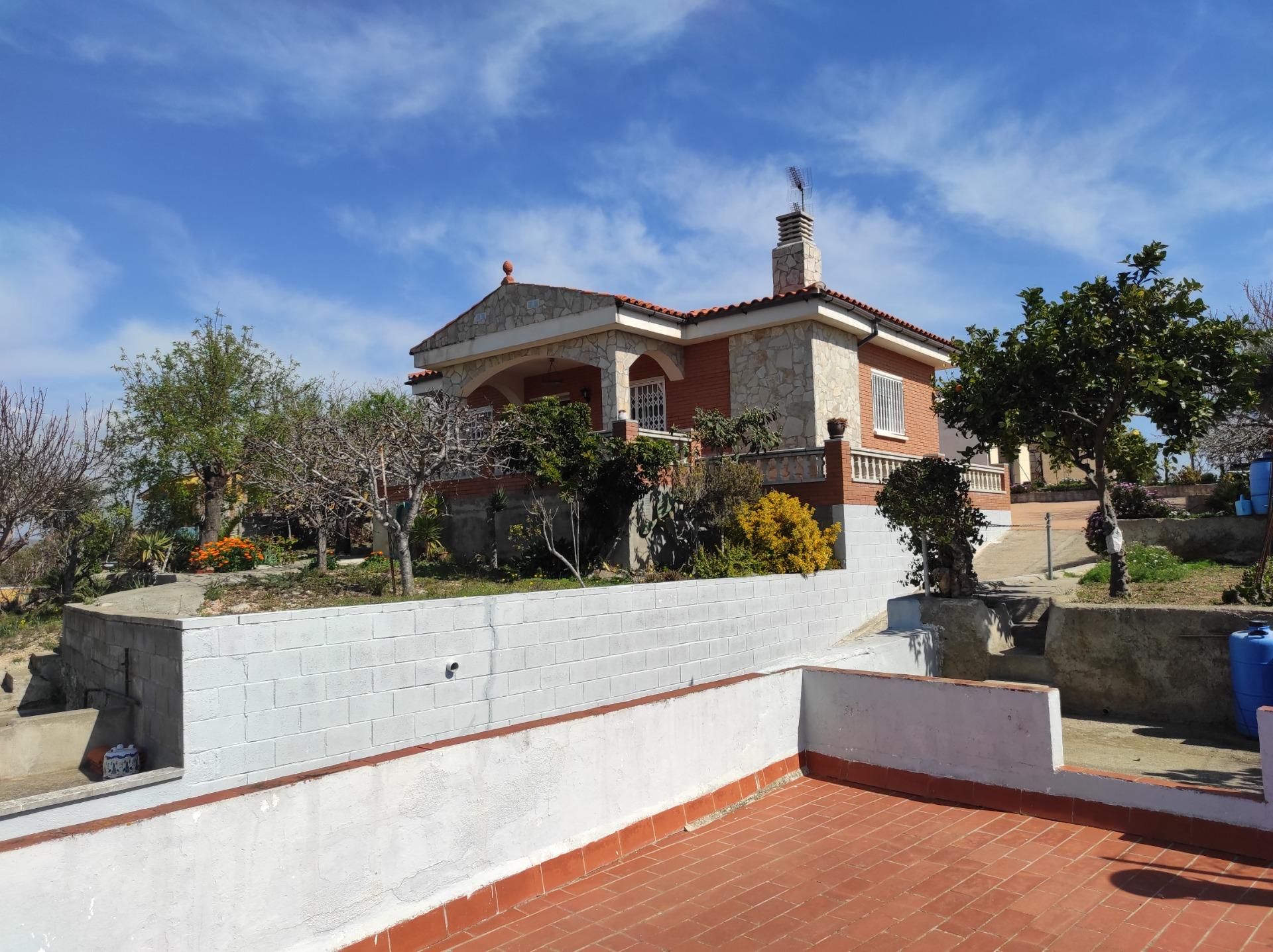 Vista exterior de Casa o xalet en venda en Sant Pere de Ribes amb Calefacció, Jardí privat i Terrassa