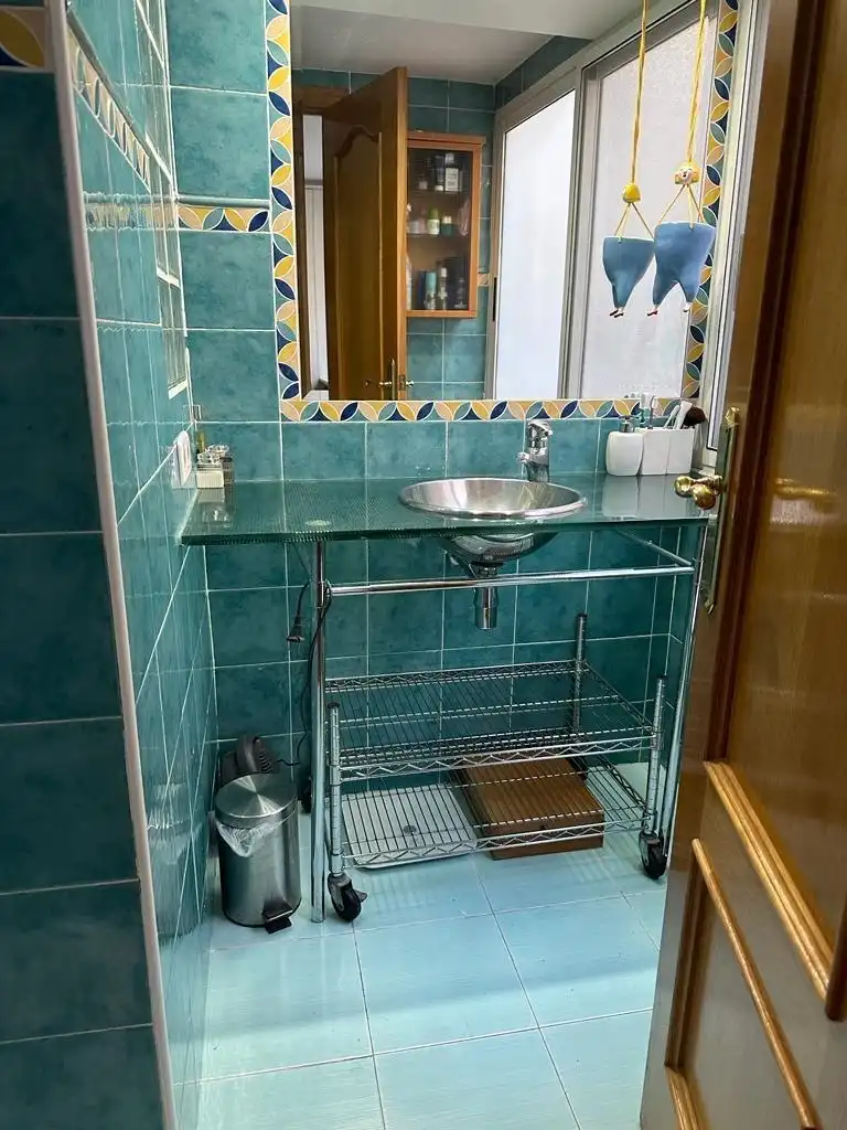 Bathroom of Flat for sale in Benidorm  with Air Conditioner, Heating and Terrace