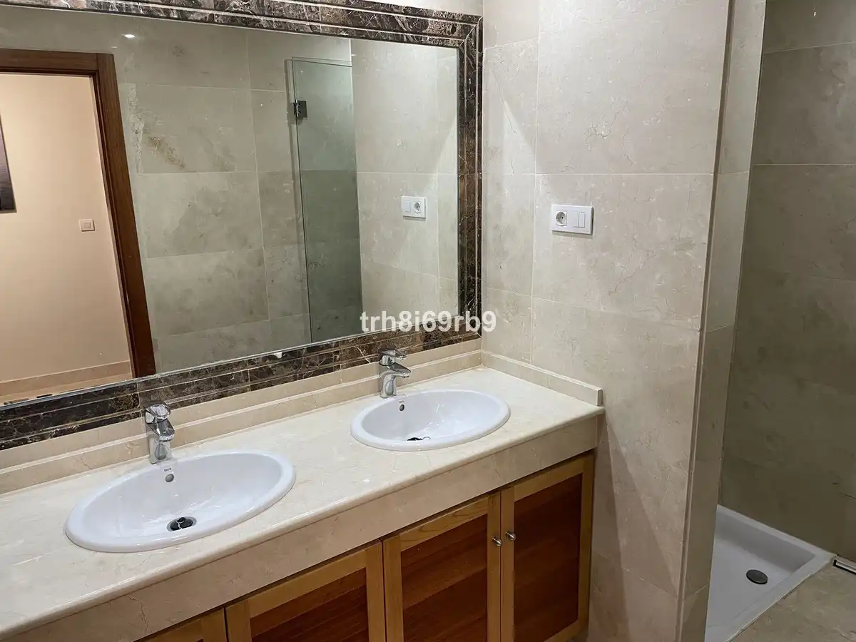 Adossat amb piscina en venda a Estepona - Estepona,Centro,Calle Segismundo Moret, imagen 21
