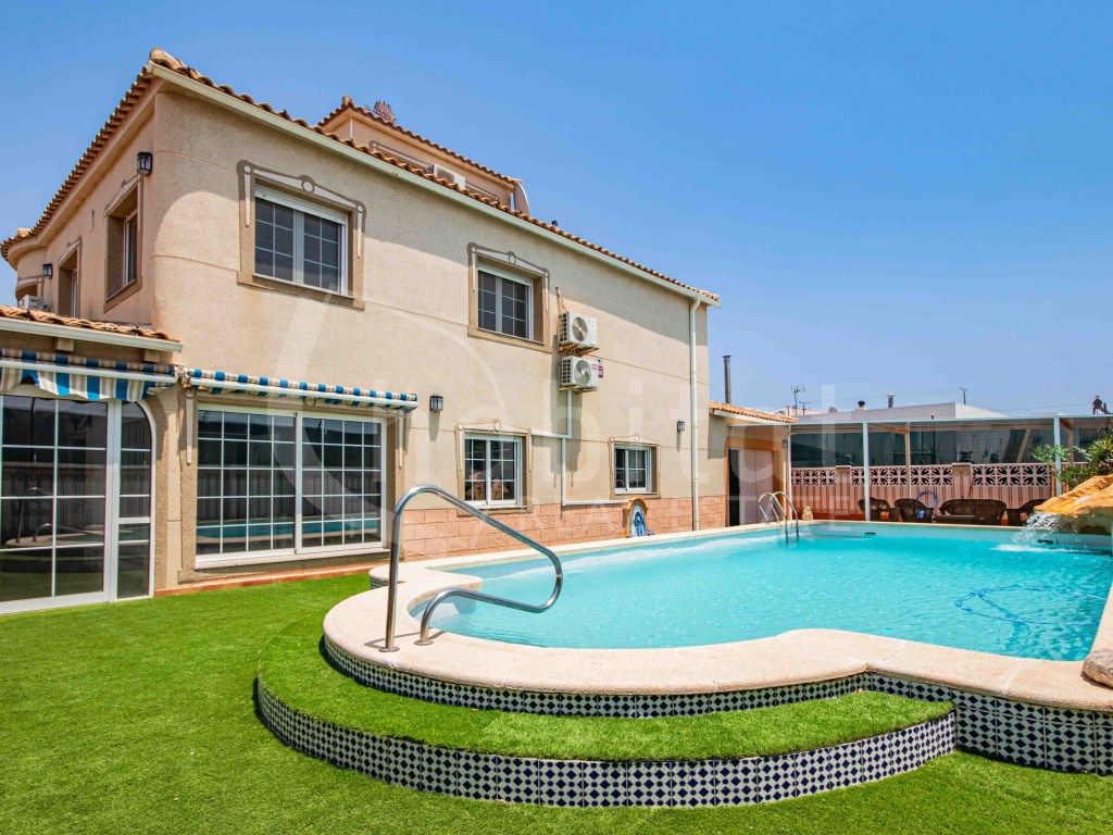 Piscina de Casa o chalet en venta en Torrevieja con Aire acondicionado y Piscina