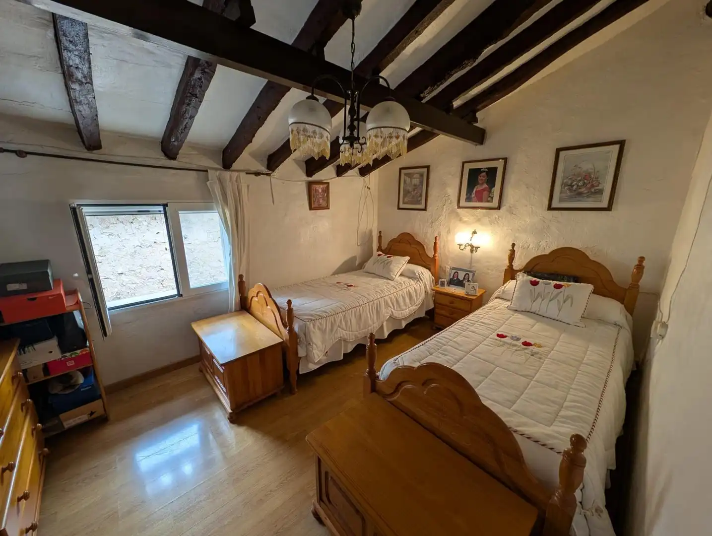 Habitación de Casa adosada en venta en La Nucia con Calefacción, Jardín privado y Amueblado