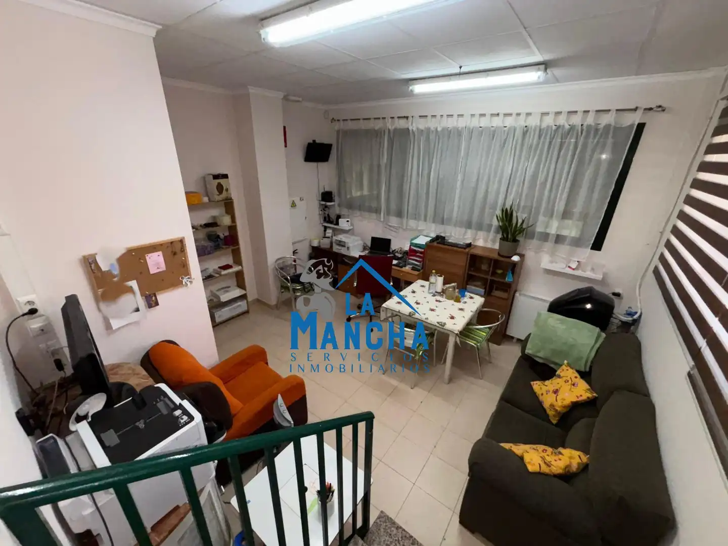 Wohnzimmer von Geschaftsraum zum Verkauf in Albacete mit Klimaanlage und Möbliert