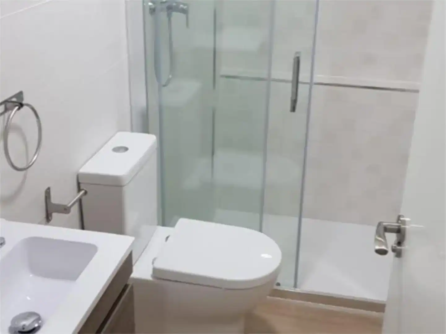 Baño de Piso para compartir en Almoines con Aire acondicionado, Amueblado y Balcón