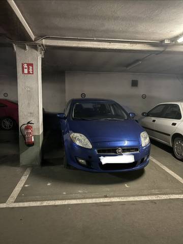 Garaje en Alquiler en Calle Federico Martínez Varea, 10 en Los Vadillos - R. Sanitaria - Pozanos