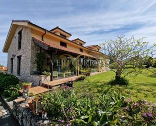 Jardí de Casa o xalet en venda en Llanes amb Terrassa