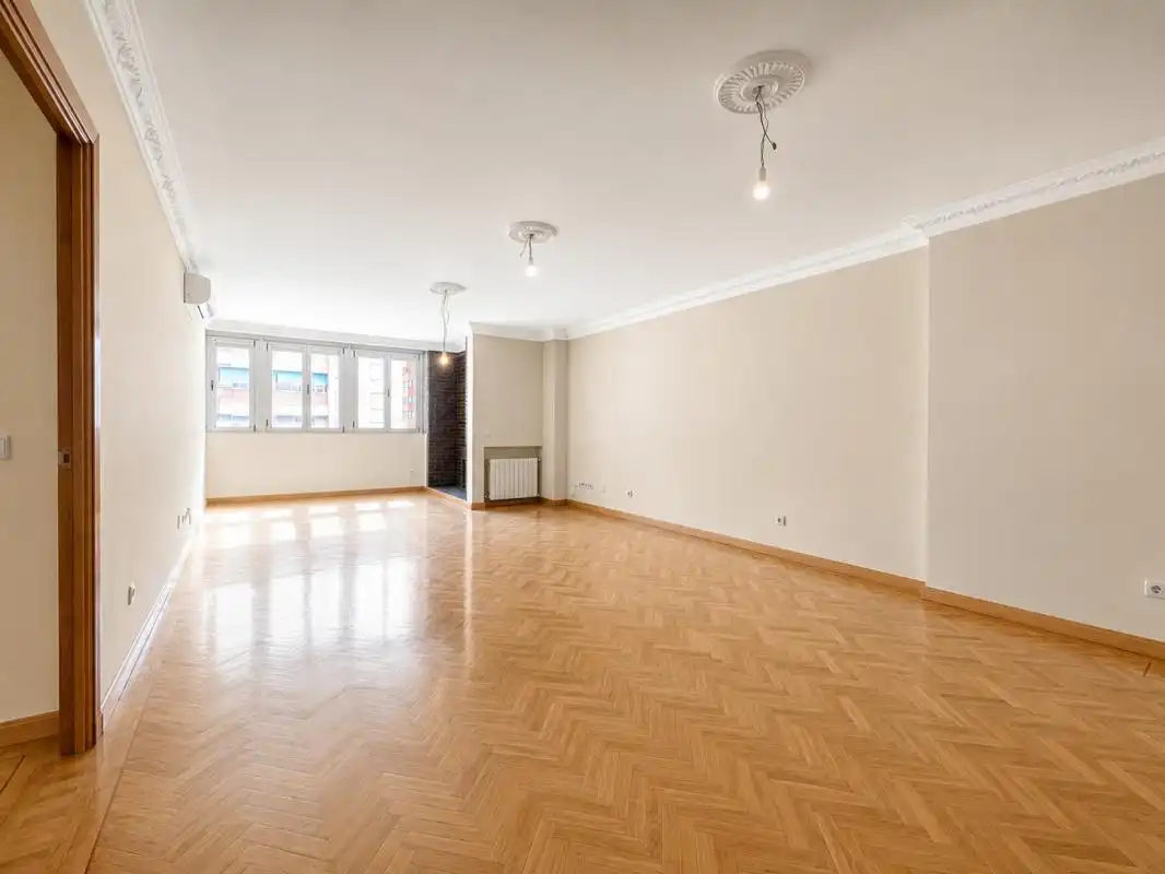 Living room of Flat for rent in Madrid  with Air Conditioner, Heating and Swimming Pool