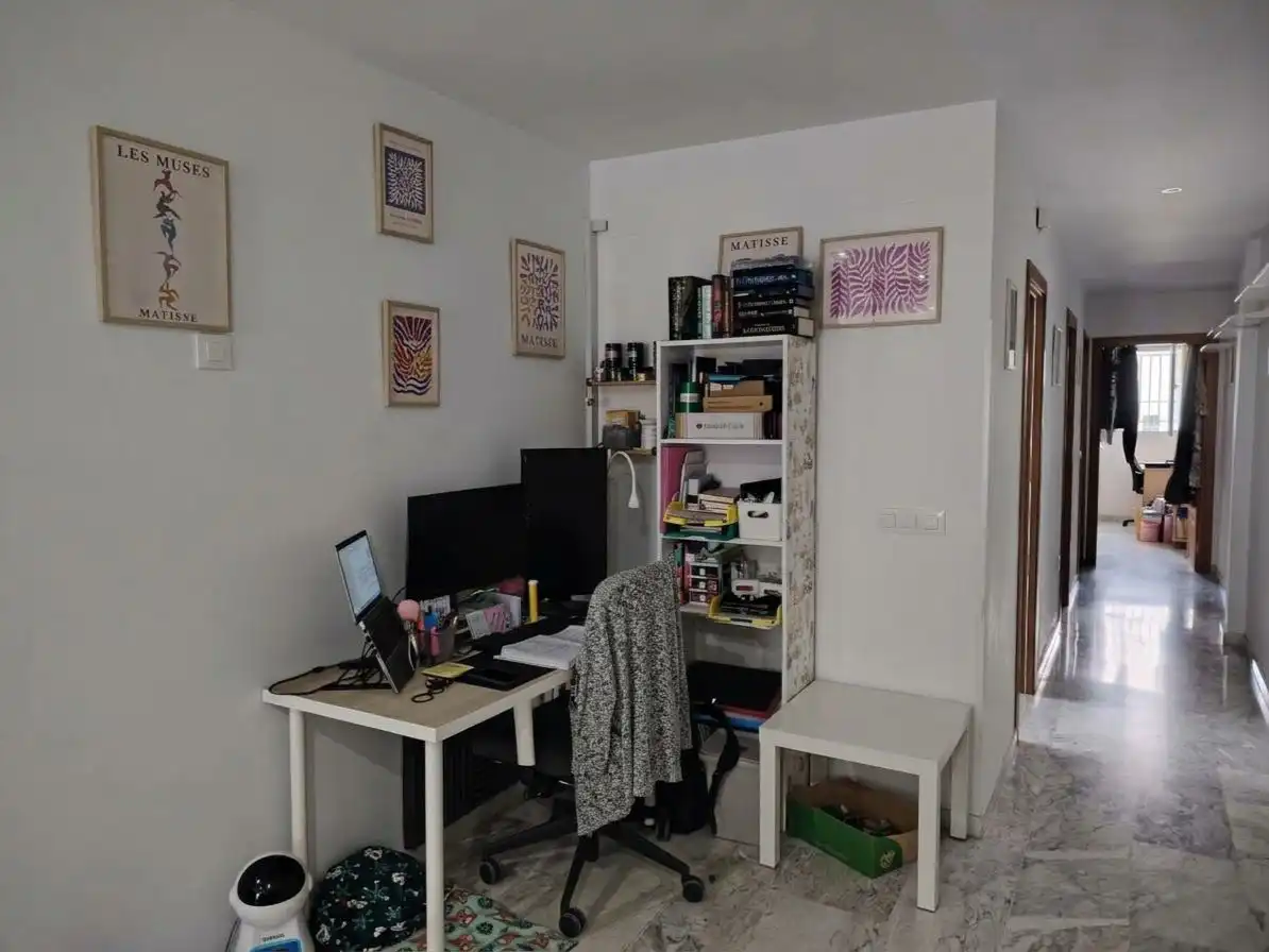 Flat for sale in  Sevilla Capital  with Air Conditioner and Balcony