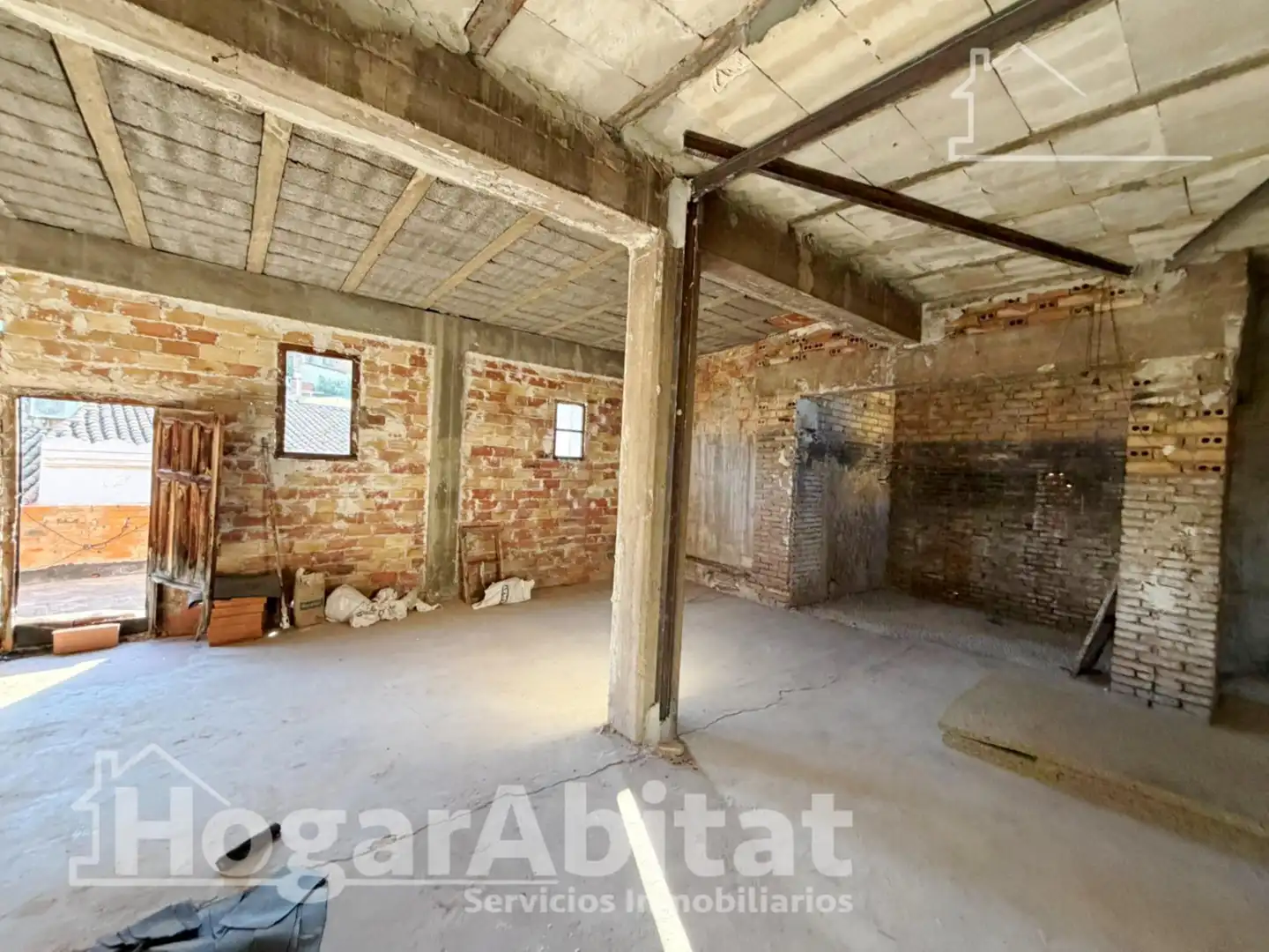 Casa o chalet en venta en Sagunto / Sagunt con Terraza y Balcón