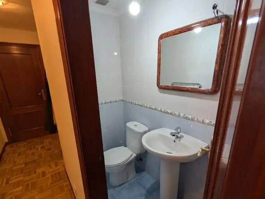 Bany de Pis en venda en Salas